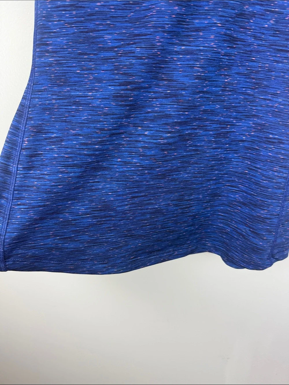 Old Navy Active Women's Go-Dry Fitted Racerback Tank with Keyhole/Twist Back - Picture 7 of 9